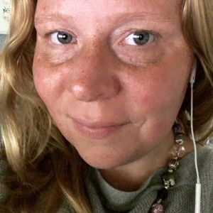 Meet your Posher, Bonita